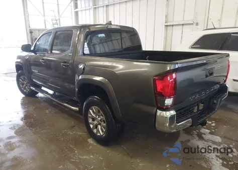 2018 Toyota Tacoma Sr5 V6 z USA, uszkodzony, nr VIN 3TMAZ5CNXJM074748